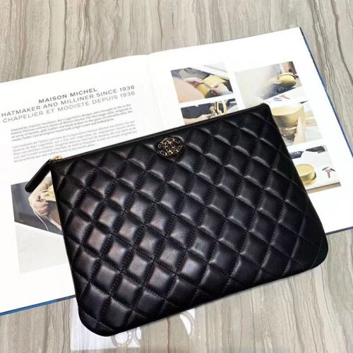 [CHANEL]샤넬 클러치 28cm 램스킨 금장