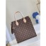 LOUIS VUITTON 루이비통 쁘띠 삭 플라 숄더백 M4584