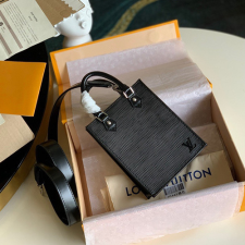 Louis Vuitton 루이비통 쁘띠 삭 플라 에삐 M69441