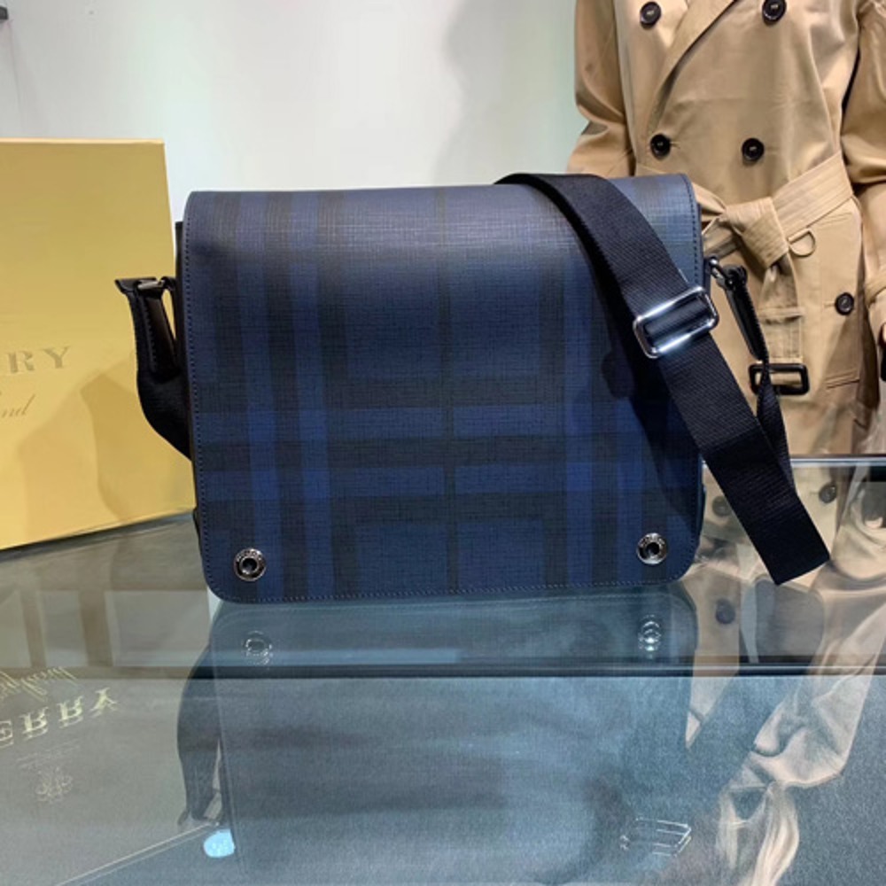 Burberry 2020 버버리 크로스백 블랙,네이비