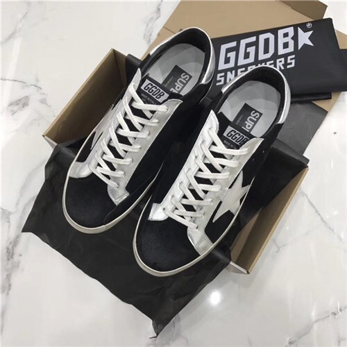 GOLDEN GOOSE 골든구스 남여공용 스니커즈 G41227