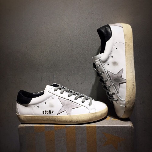 Golden Goose 골든구스 남여공용 스니커즈