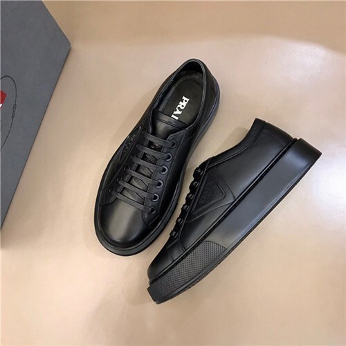 Prada 프라다 남성용 스니커즈 P10991-2