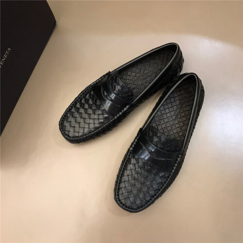 Bottega Veneta 보테가베네타 남성용 로퍼 BV24011