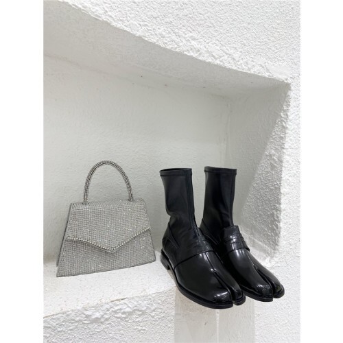 MAISON MARGIELA 메종 마르지엘라 여성용 부츠 MM649270